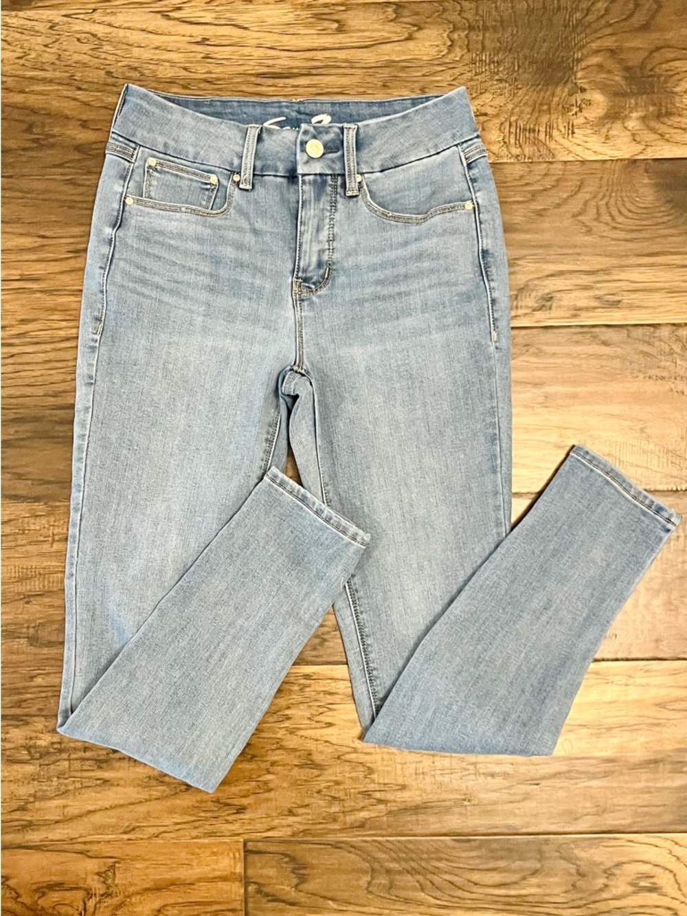 Seven 7 High-Rise Light Wash Women’s Skinny Jeans